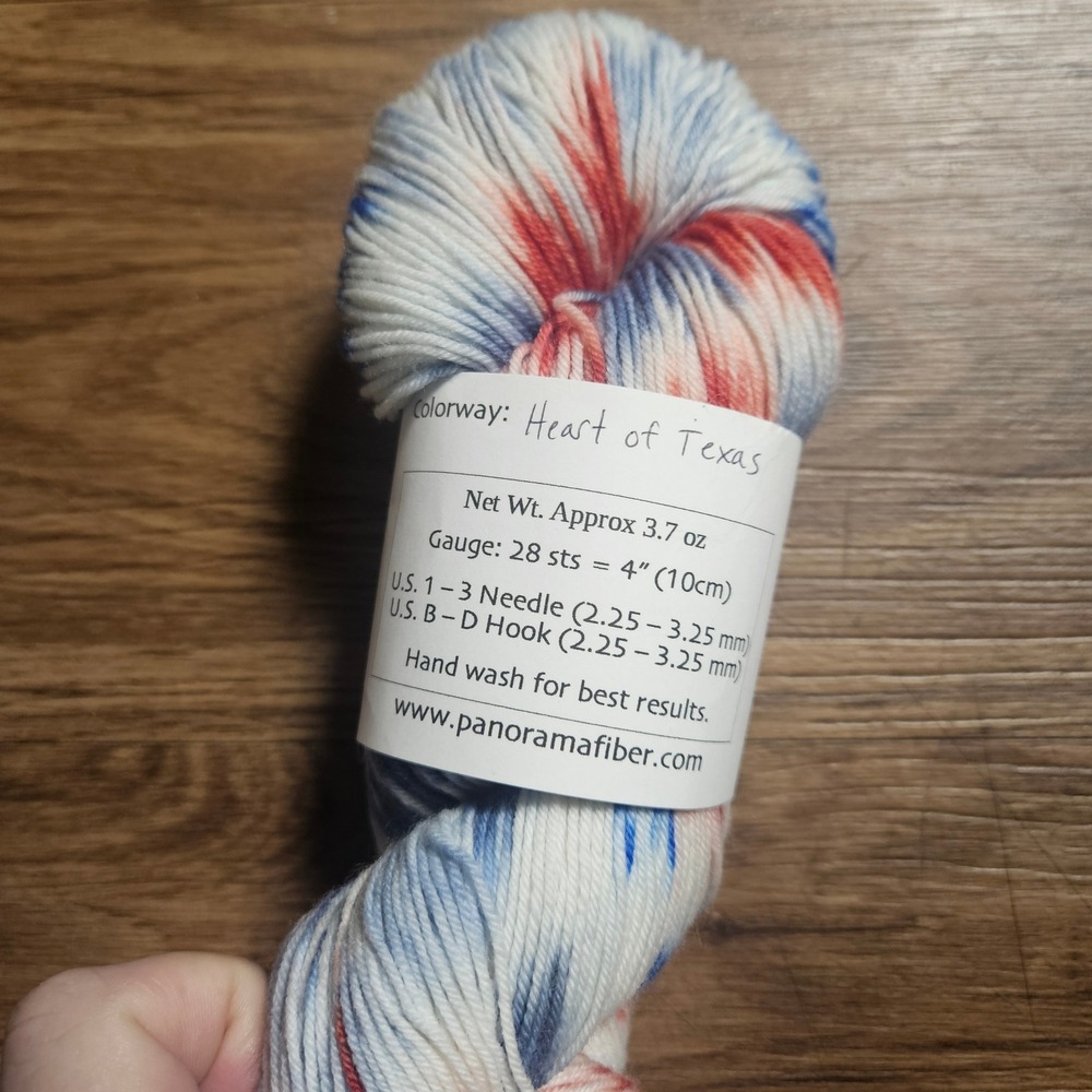 Panorama Fiber Arts Hitchhiker Sock Yarn Heart of Texas Red White Blue 460yd NWT - Picture 3 of 4